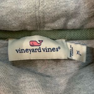 Vineyard Vines women’s sweatshirt